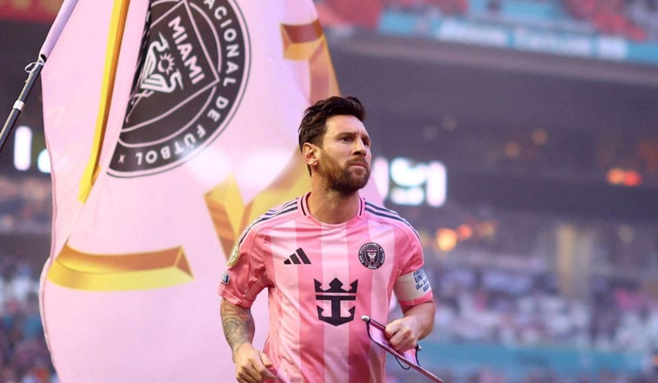 Messi, 16 aharun dhashah 