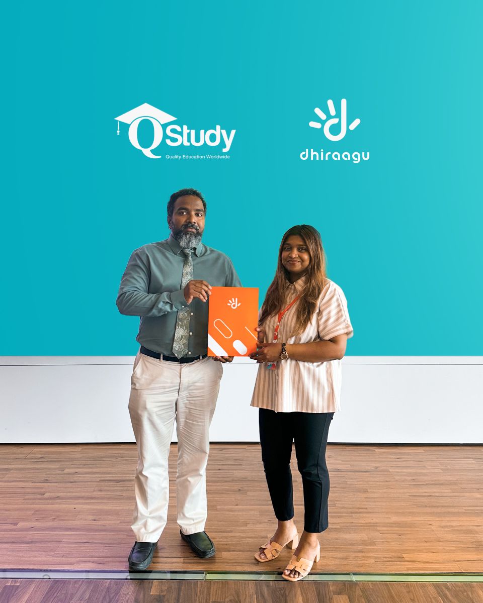 Education expo ge digital partner akah Dhiraagu