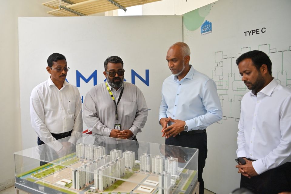 Sifainnaai fuluhun himeney gothah dhaulathuge muvazafunnah 700 flat 
