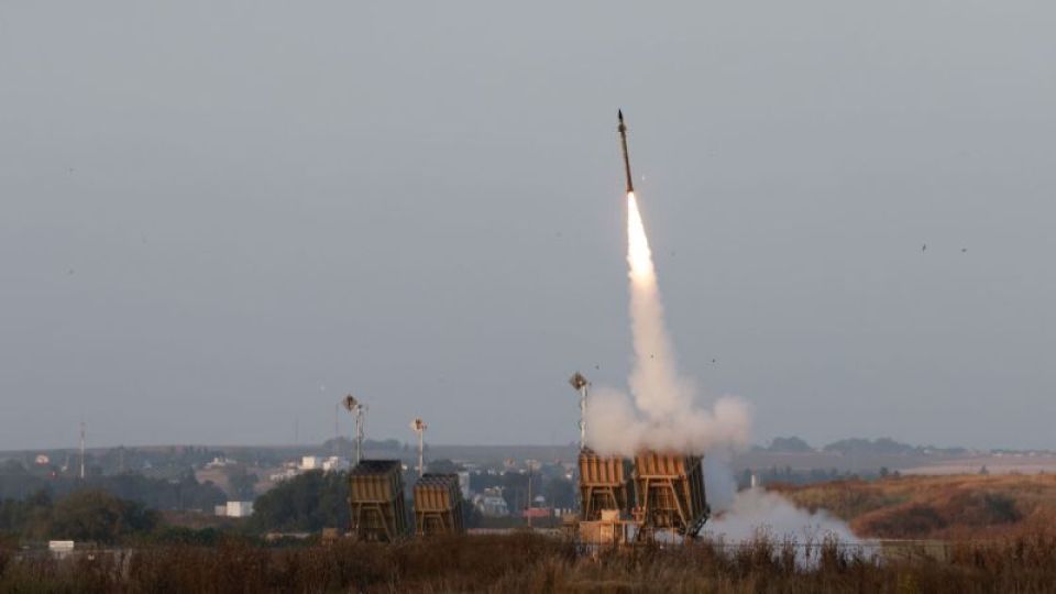 Iran in Israel ah dhey hamalaathakugai Cluster bomb beynun kuranee