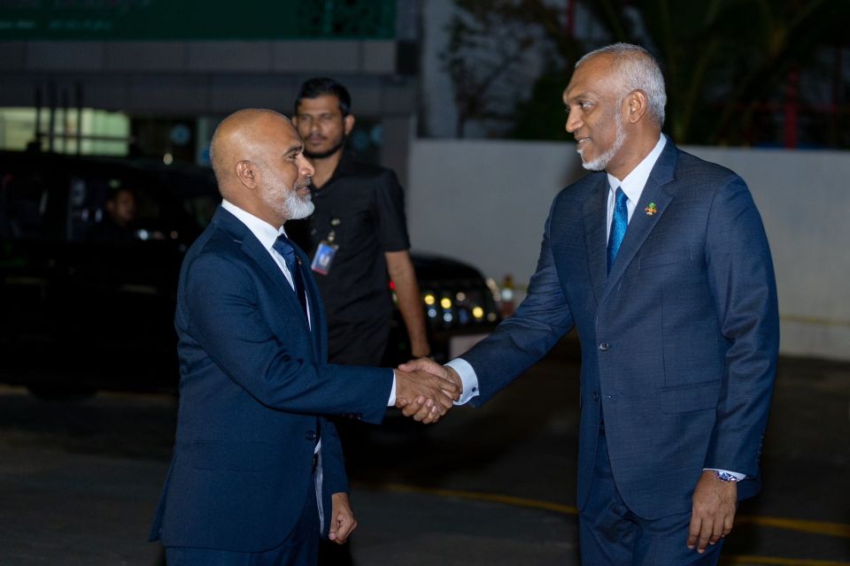 A'level akee school ninmaa maruhalaage gothugai kan'da alhanee 