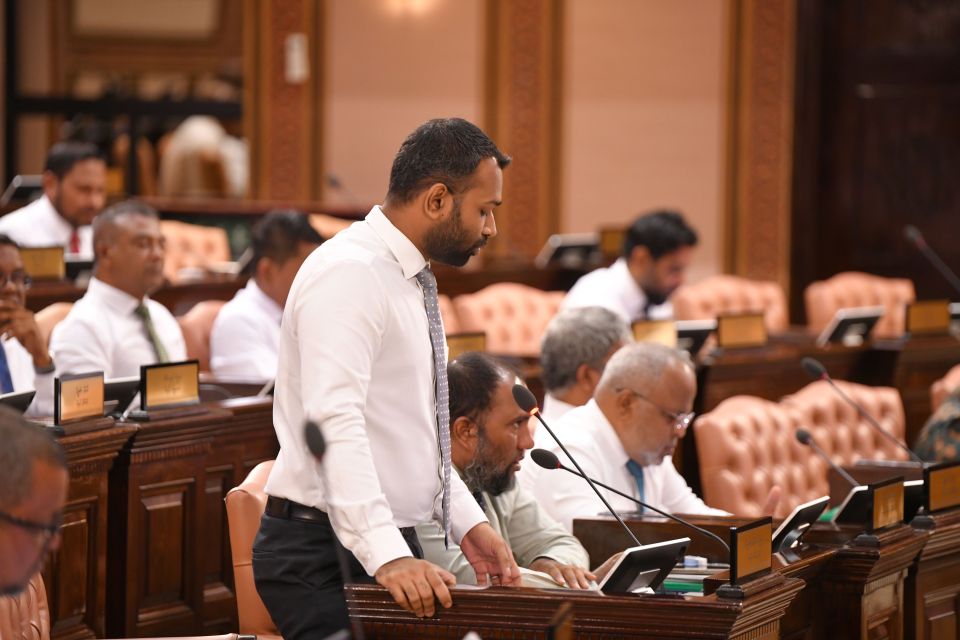 Iran-Israel hangyraama: Raajje ah kurimathivedhaane dhathi thakah thayyaaruvaan hushaelhi garaaru balaigenfi
