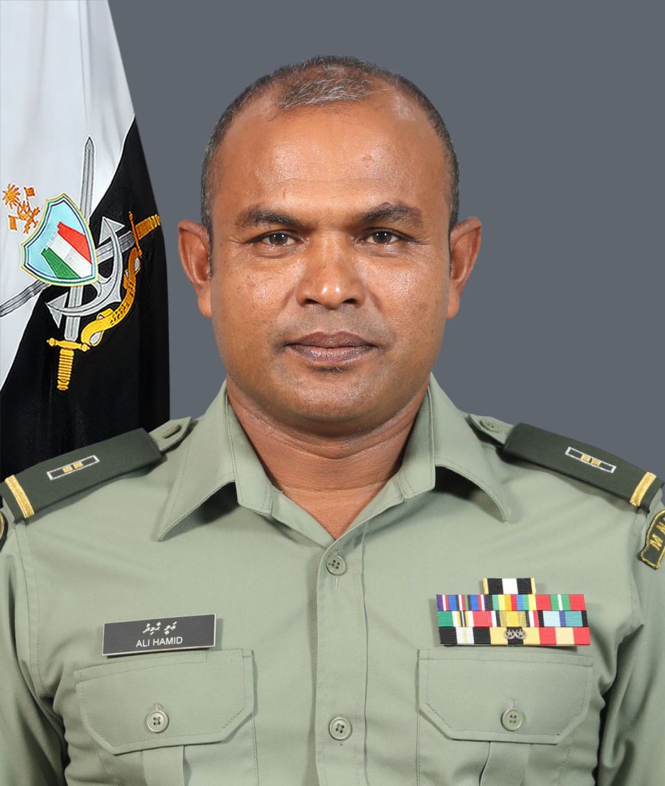 Landing craft bandun jahaali haadhisaa gai maruvee sifainge meeheh, ekaku adhi ves nufeney