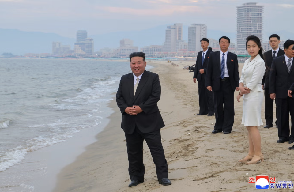 North Korea gai beach resort eh hulhuvanee 