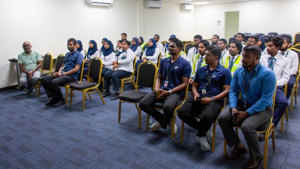 300 Muvahzzafunnah haassa training eh MACL inn fashaifi 