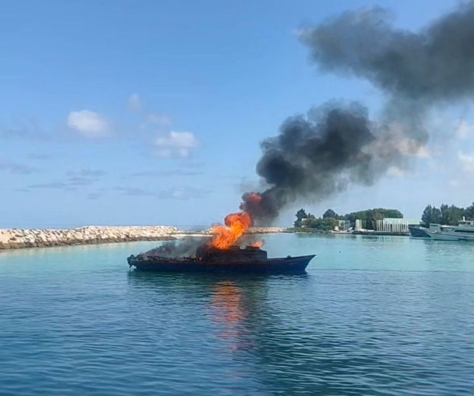 Vilufushi theyo boat gai roave, fihunu meehaa ventilator in nagaifi 