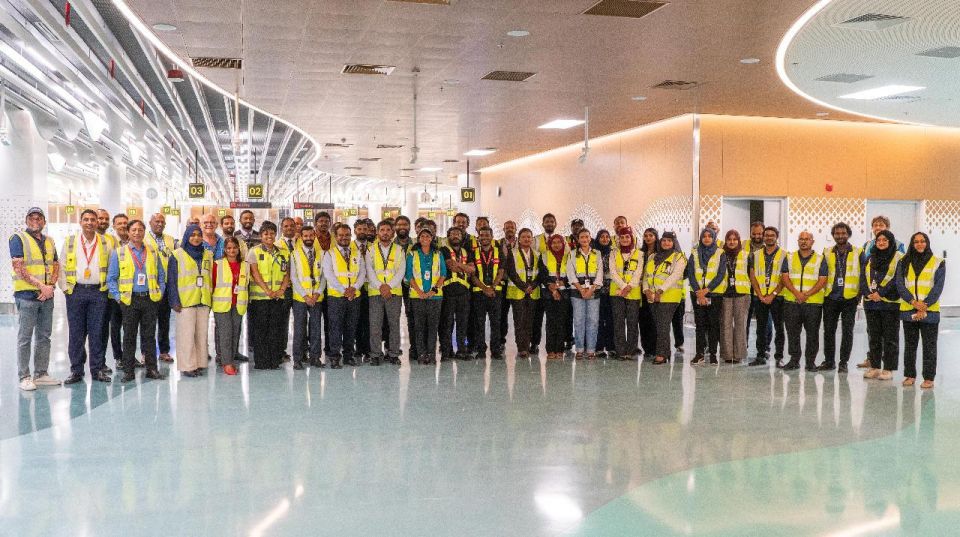 VIA ge aa terminal aa eku passenger innah dhuniyeyge fenvaruge hidhumatheh libeyne! 
