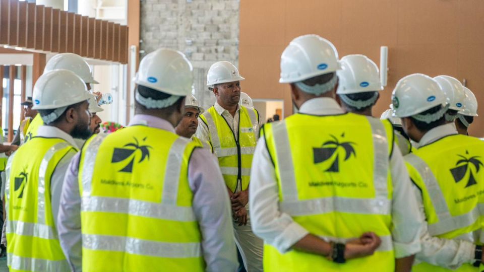VIA ge aa terminal akee fathuruverinnah maruhabaa kiyumah huri gonjehunthakuge hallu! 