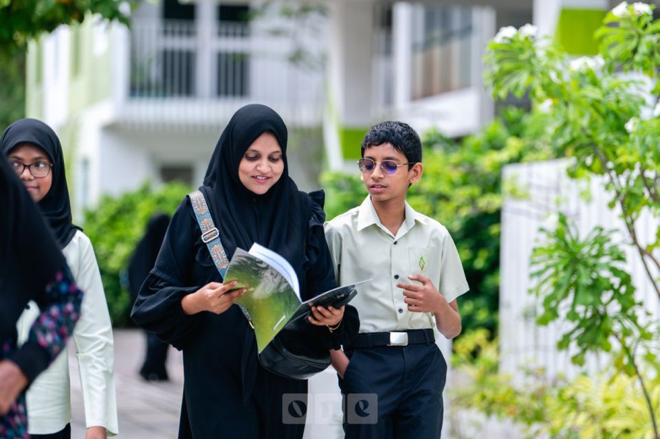 4 aharu fahun dharivarun December bodu chuttee ah 
