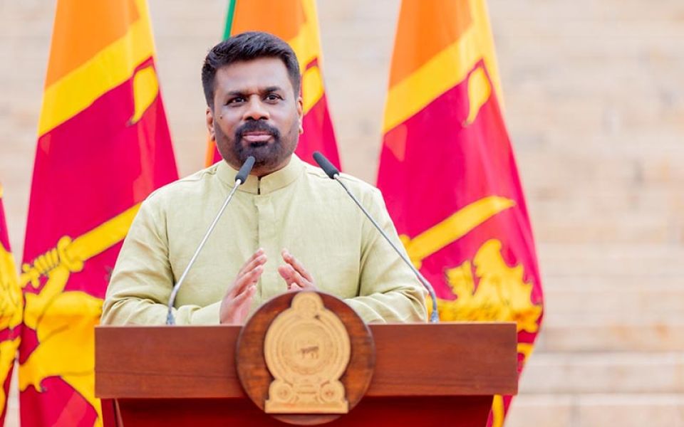 Lanka ge Raees anna hoama dhuvahu Raajje vadaigannavanee 
