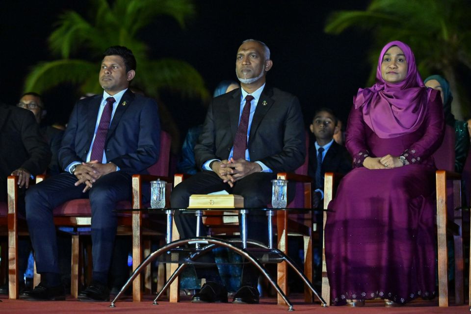 Aa terminal ge masakkathah Solih aai Yameen ah Raees Muizzu ge shukuru