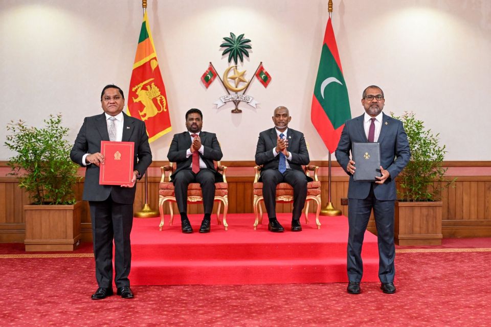 Jinaaee thahugeegu thakah eheetherikann hoadhumah Lanka aa eku ebbasvumakah 