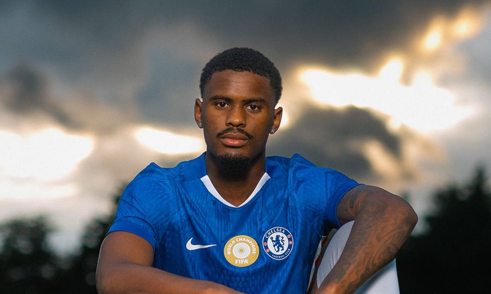 Chelsea in Ajax defender Hato ge soe hoadhaifi 