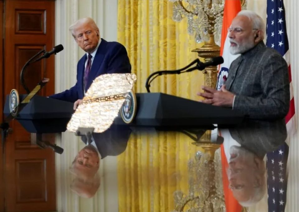 India dheke nuruhigen America in fiyavalhu thakeh elhee keevve?