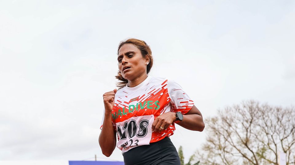 Shamha, Mary ge 10000 meter record muguraalaifi 