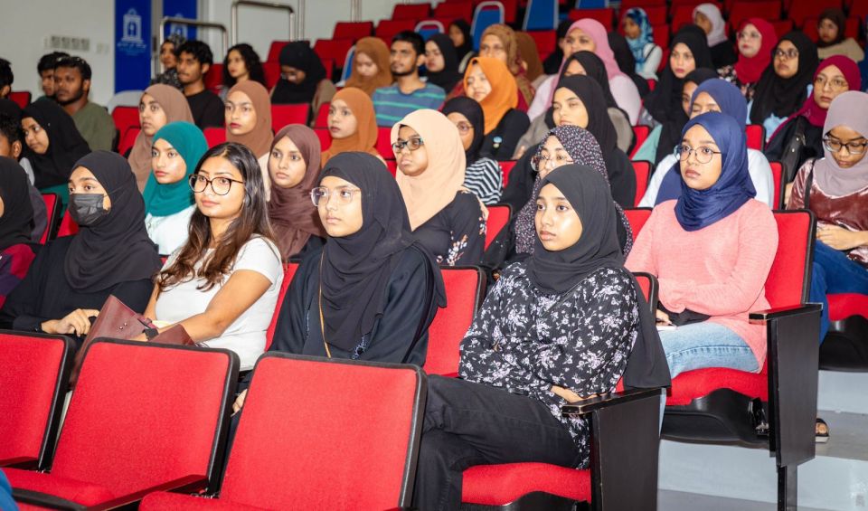 BML Islamic in MNU gai financial literacy session eh baavvaifi 