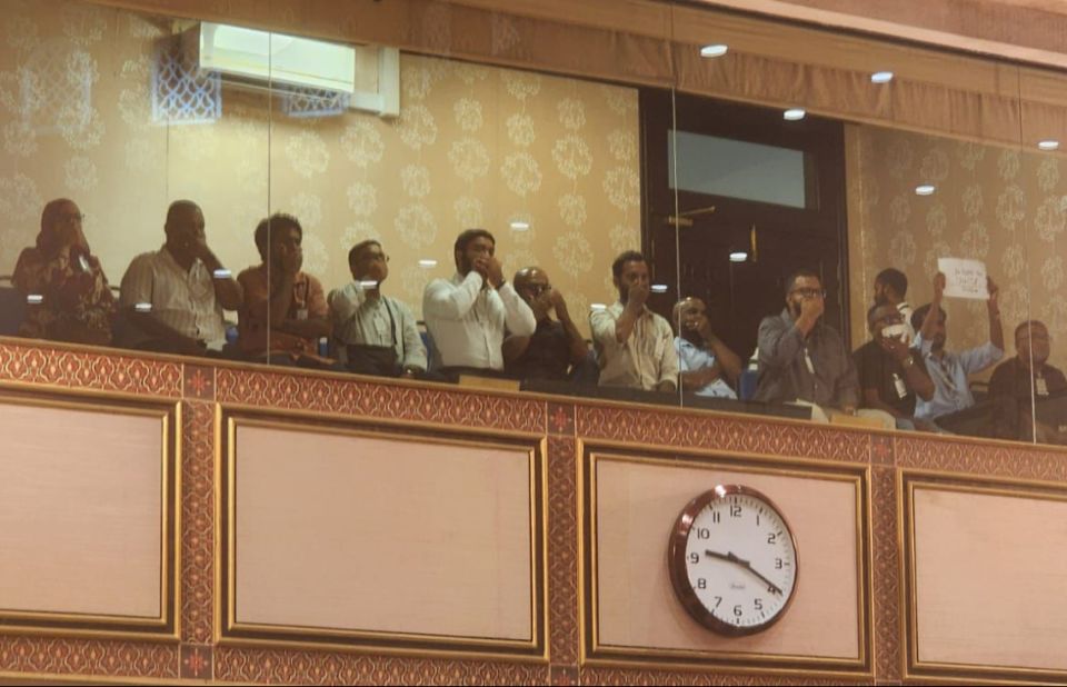 Noosverin ulhenee majilis thereygai scene eh create kuran!