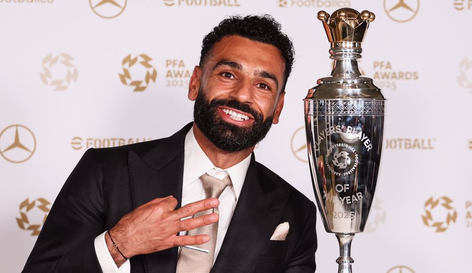 Salah ah record 3 vana faharah PFA ge molhu kulhuntheriyaage award 