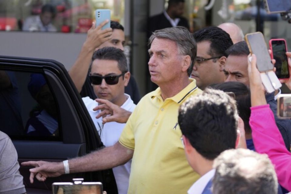 Brazil ge kureege raees Bolsonaro gaumu dhookoh filan masahkaiy kuri: Fuluhun