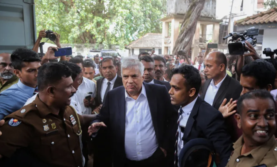 Lanka ge kureege raees Ranil ge bandhah 4 dhuvas jahaifi
