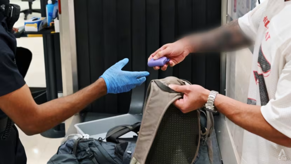 More than 850 vapes seized at Singapore's borders over five days
