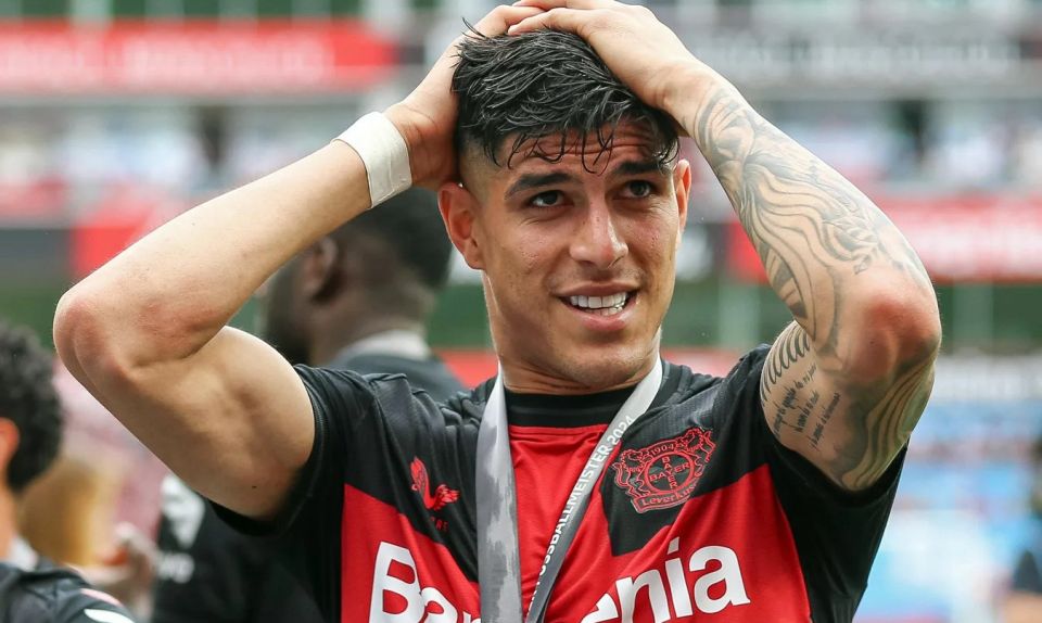Arsenal in Leverkusen ge defender Hincapie ah faaralanee 