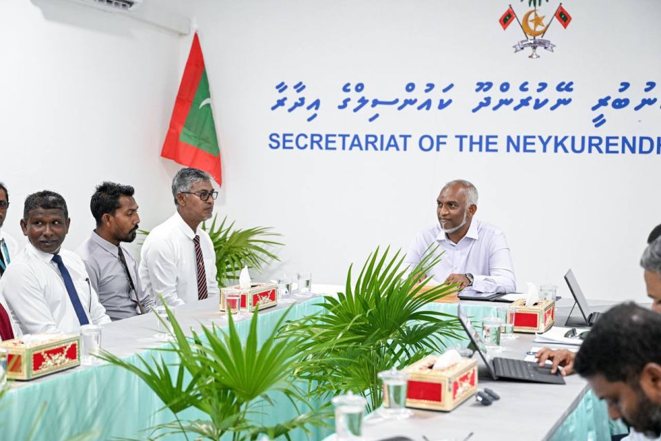 Neykurendhoo gai jalu hadhan ninmi bin anburaa council aa havaalukoffi 