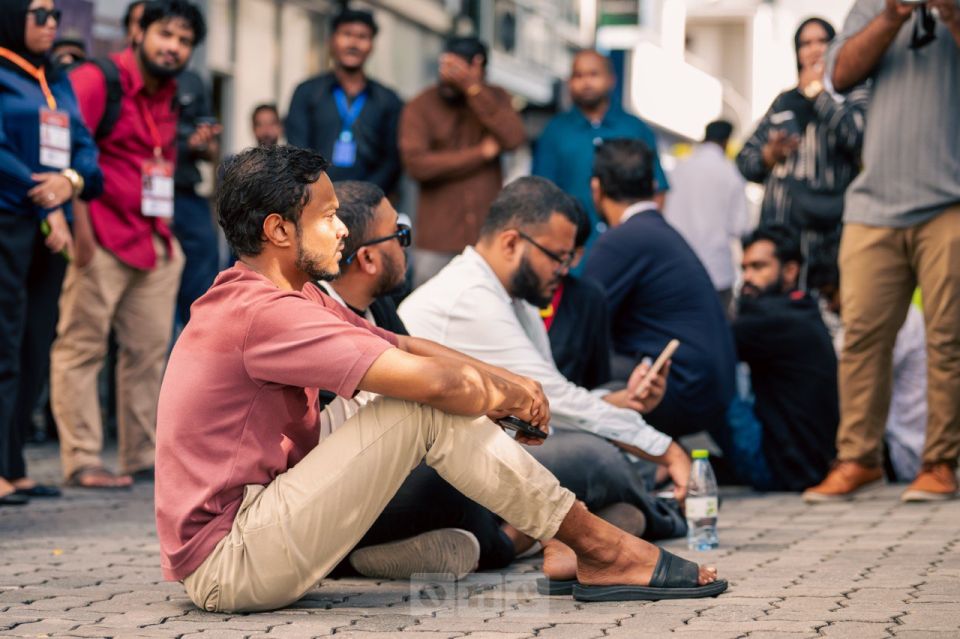 Noosverin hushahelhi petition gaivaa kanboduvunthakah vanee faruvaa libifai: Shujaa