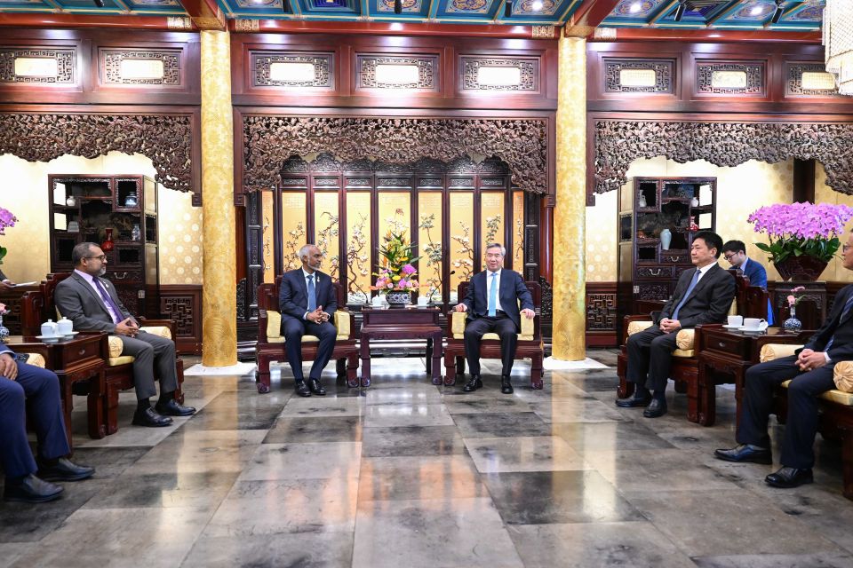China ge communist party ge isveriyakaa Raees bahdhalu kurahvaifi