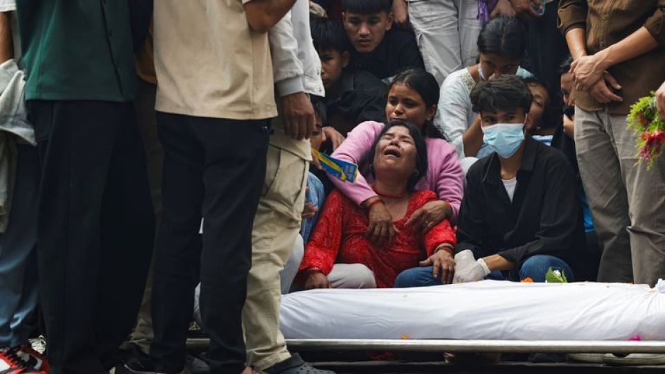 Nepal ge muzaaharaa thakugai maruvi meehun ge adhadhu 51 ah araifi