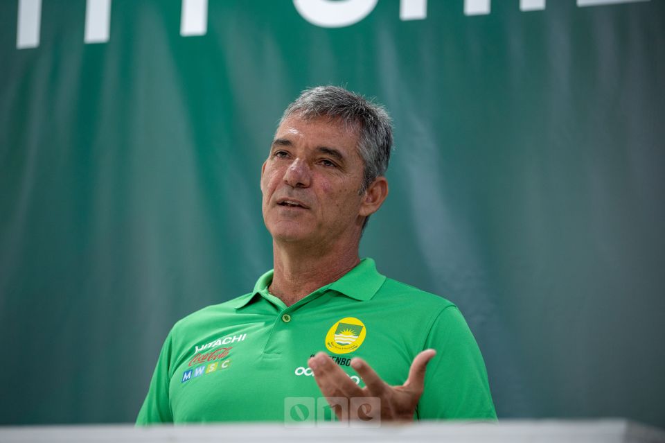 Maziya gai adhaakuran jehey zimmaa akee ''hurihaa match akun molhuvun'' 