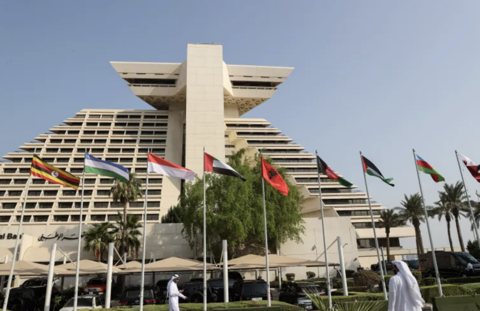 Israel aai dhekolhah arabi adhi islaamee gaumuthakun summit akah