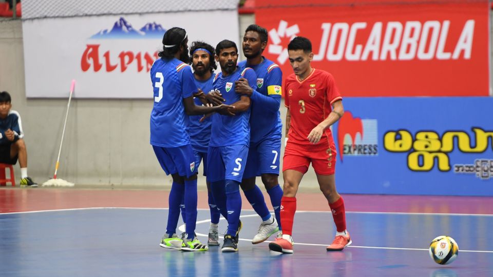 Rangalhu vaadhaeh kuri namaves Raajjeyn Myanmer kairin balivejje 