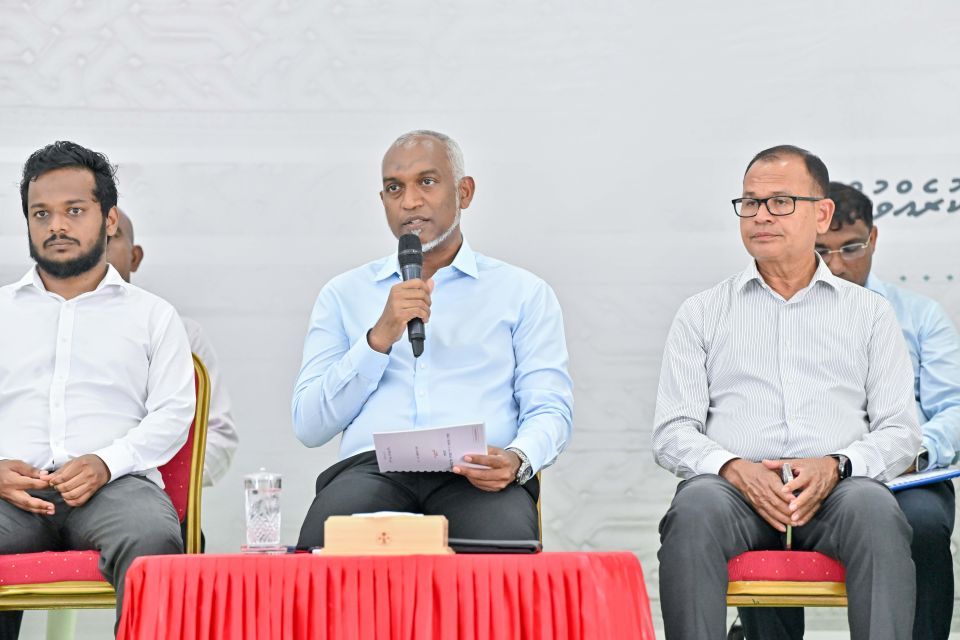 Kolhufushi housing unit thakuge agu 5000 in 3333 ah vaanee kuda kodhdheefai: Raees