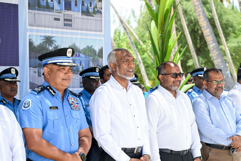 Kinbidhoo hikki bimugai housing mashrooeh kuriah gendhaanan: Raees