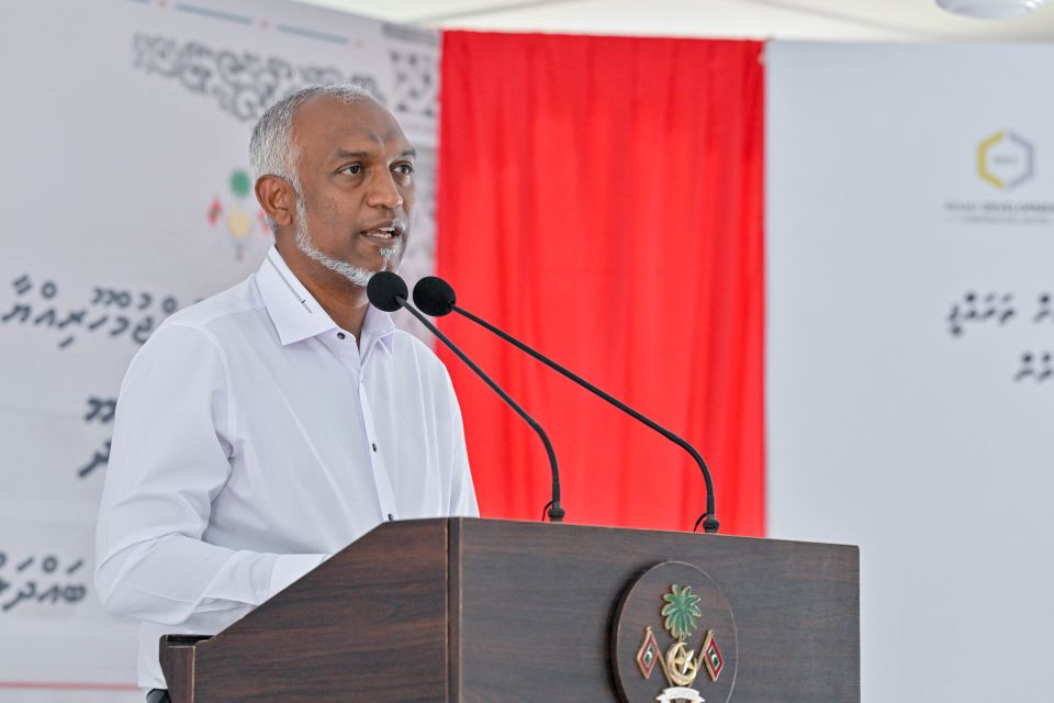 Omadhoo fenaai narudhamaage masakkaiy ehen kunfunyakaa havaalu kuraanan: Raees