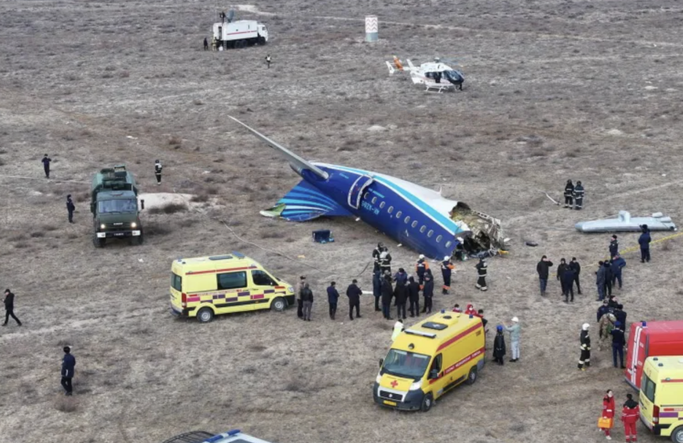 Azerbaijan ge flight vettumugai Russia in baiverivi