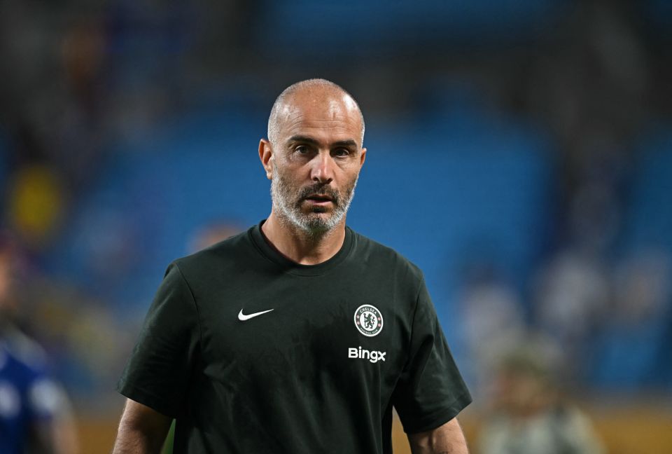 Chelsea aai Maresca aa dhemedhu gulhun goasve, Coach kan dhookollaifi 