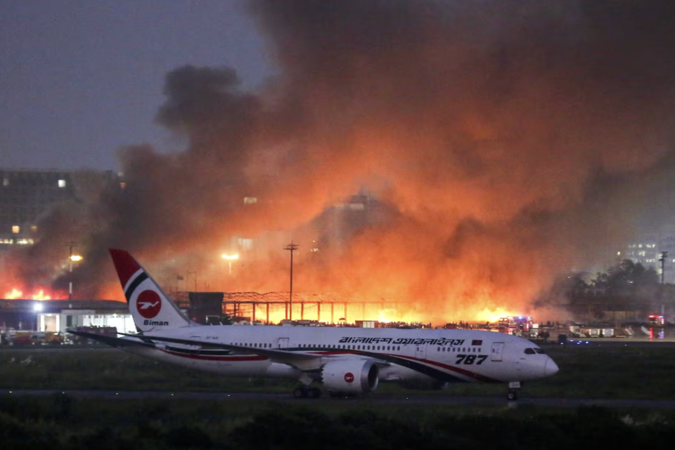 Dhaka airport ge cargo terminal gai roave bodethi gehllunthakeh