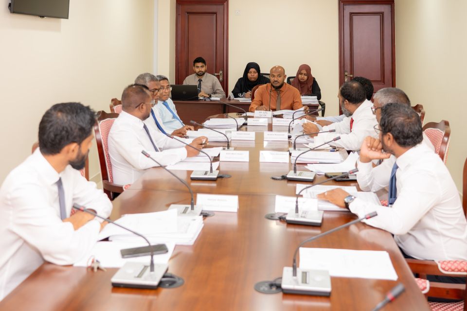 Thuthu kudhinge beleniverikan nagaa faraaithakah chuttee dheyn hushahalhaifi