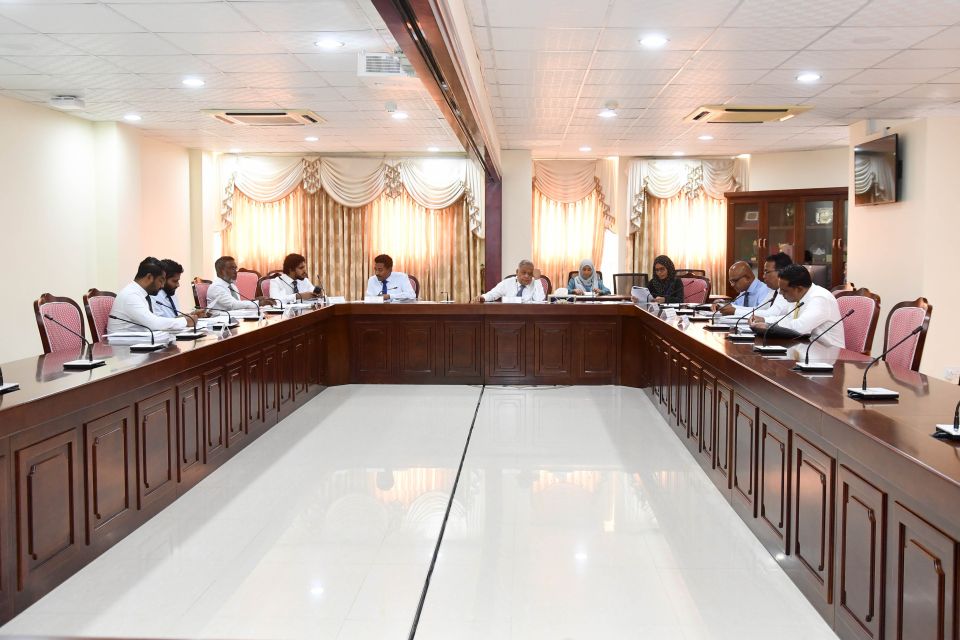 FENAKA corruption gai himeney 13 muvazzifegge mauloomaathu committee ah