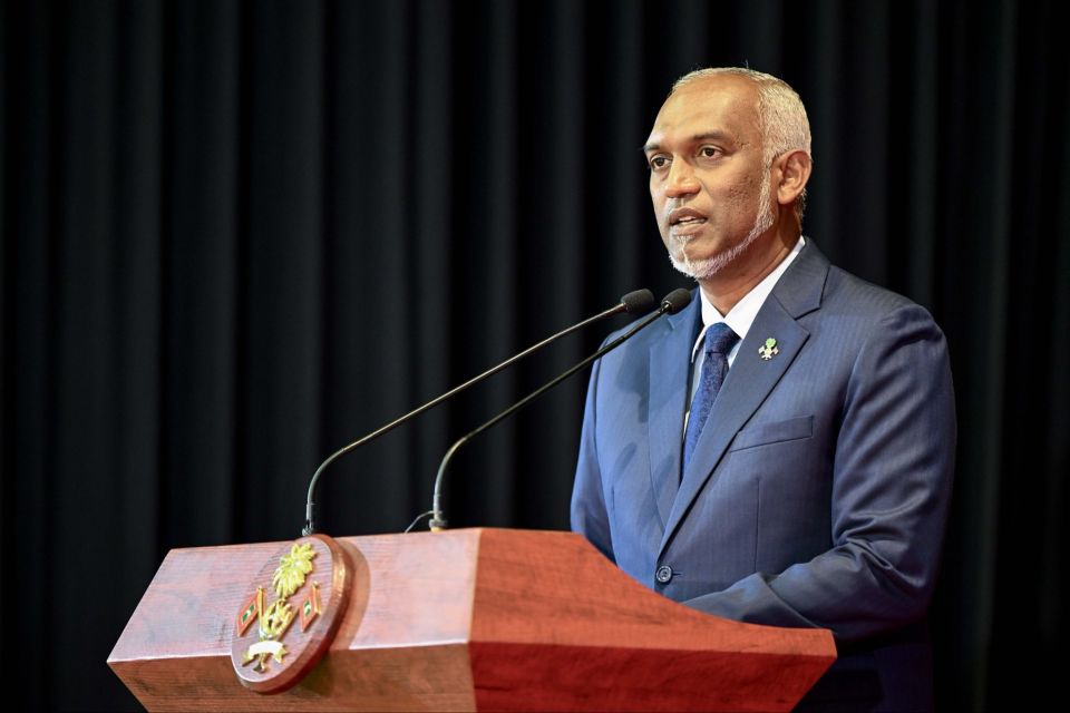 Mihaaru fennamun midhanee moosumee badhalu thakuge nurahkaatheri asaruthah: Raees
