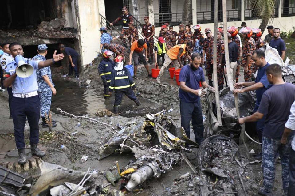 Bangladesh gai jet vettunee pilot ge massala akun: Thahugeegu