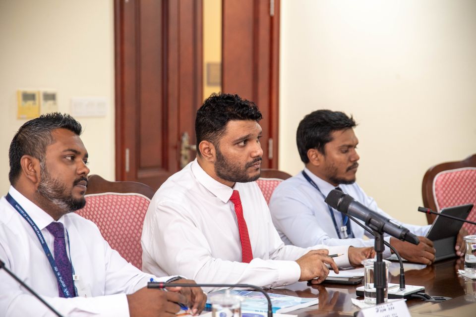 Musaara ithurah bodu kuraanama haradhuthakeh nuhifehetteyne: Finance 