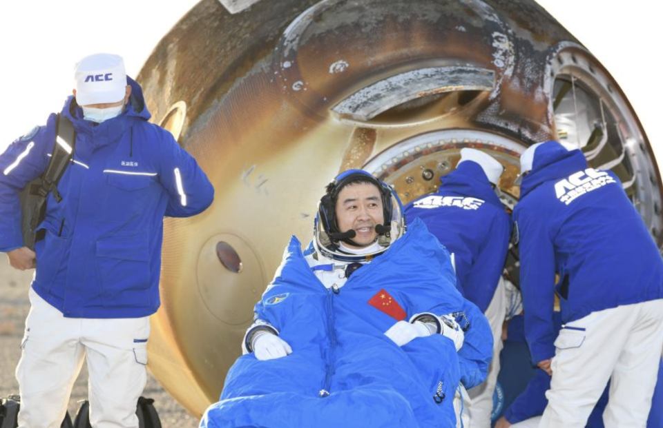 China ge space mission ge astronauts in emburi dhuniyeah