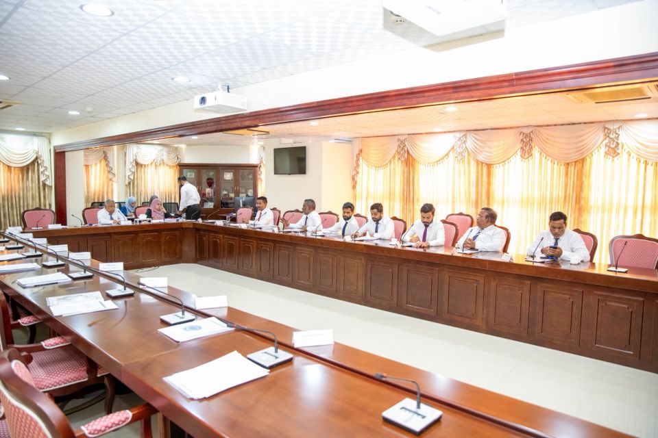 Thahugeegakah beynunvaa sirru mauloomaathuthakeh ACC ah dheefi 