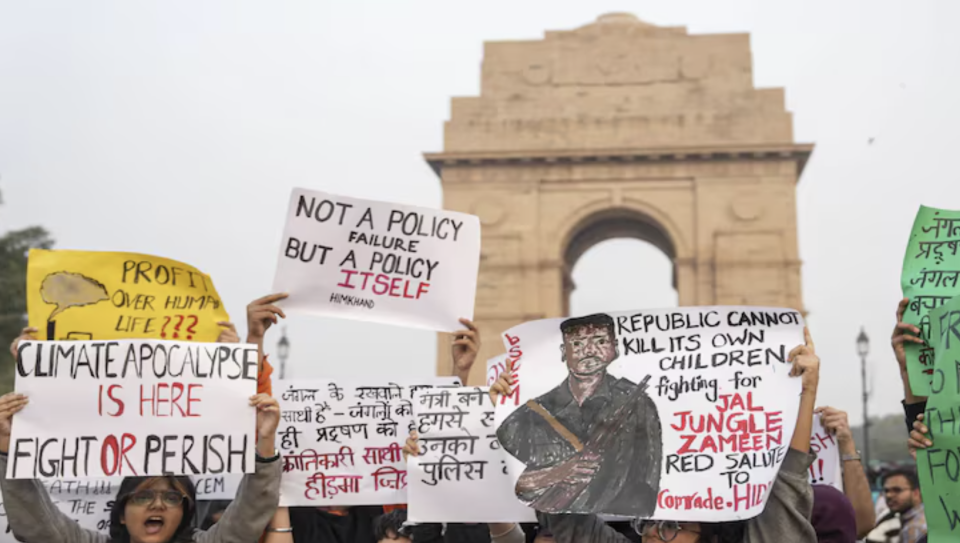 Delhi gai vai nusaafuvumun muzaaharaa kohffi