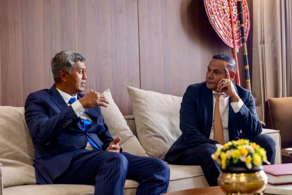 Lanka ah Sun Siyam ge faraathun 2 lakka dollar ge ehee eh 