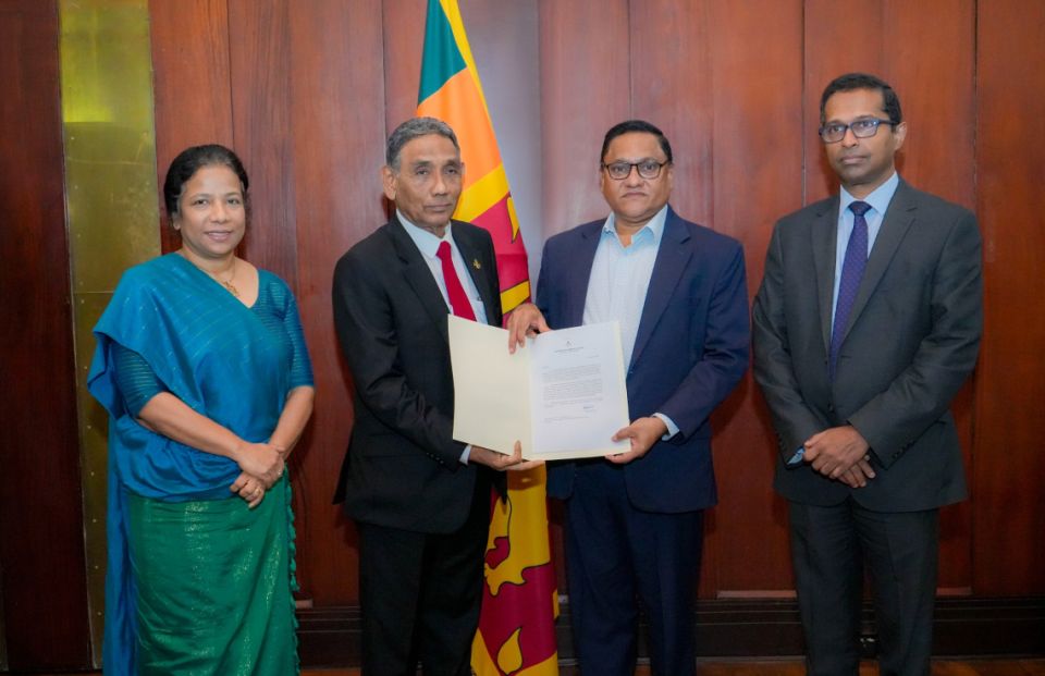 Lanka ah eheevaan sarukaarun dheyn ninmi USD 50,000 havaalu koffi