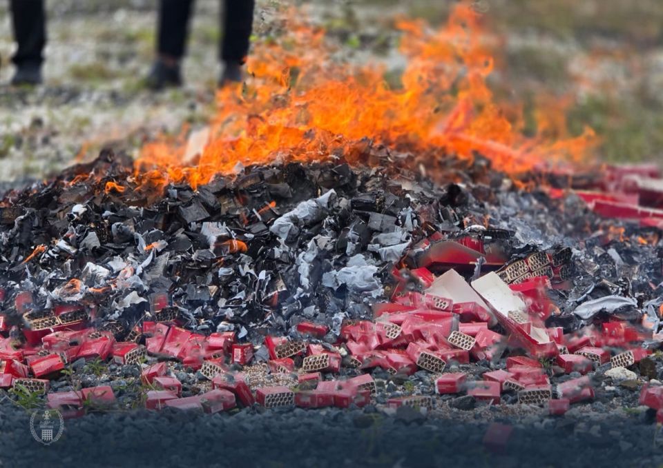 Addu inn hifehetti 1.8 million cigarette nahthaalaifi 